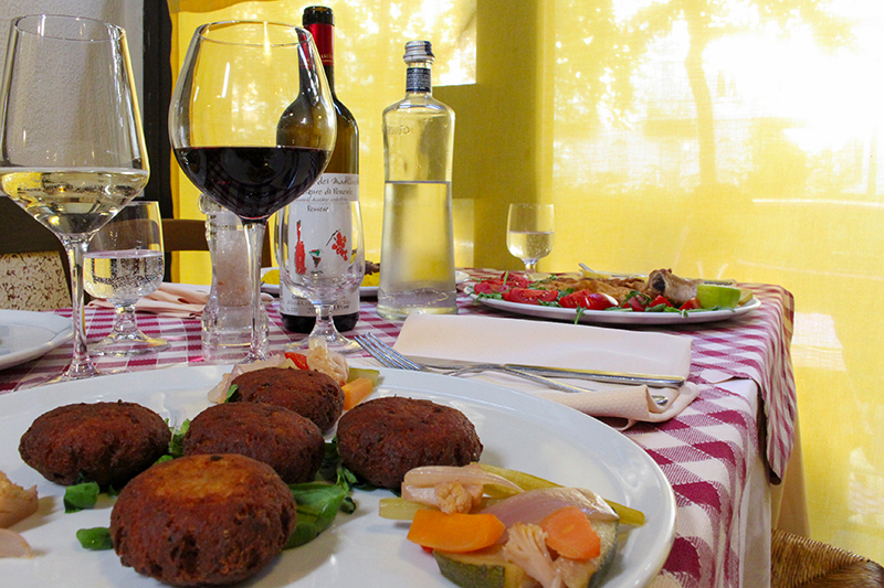 tavolo-ristorante-lapiola-milano